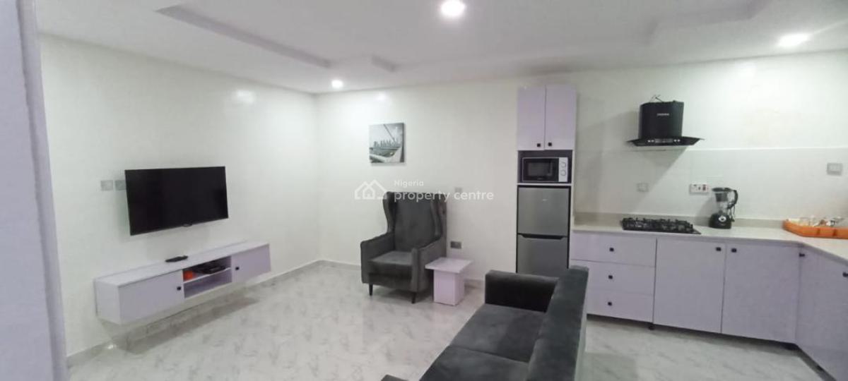 Luxury 2 Bedroom Serviced Apartment, Gra Phase 2, Magodo, Lagos, Flat / Apartment Short Let