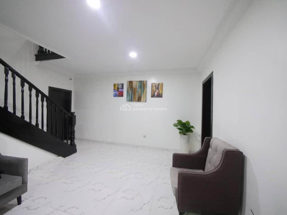 Luxury 2 Bedroom Serviced Apartment, Gra Phase 2, Magodo, Lagos, Flat / Apartment Short Let