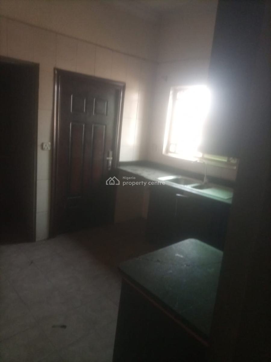 Decent Spacious 3 Bedroom Up Flat, Pedro, Gbagada, Lagos, House for Rent