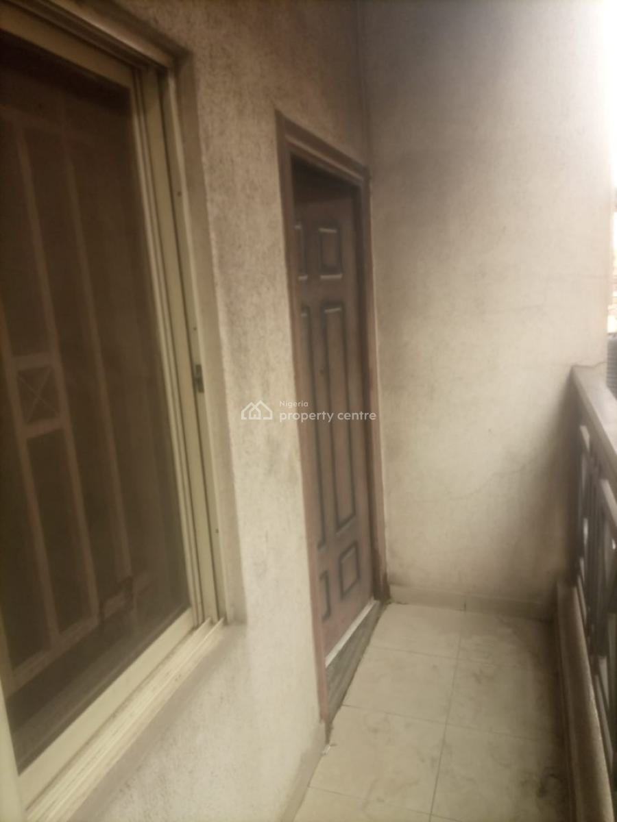Decent Spacious 3 Bedroom Up Flat, Pedro, Gbagada, Lagos, House for Rent