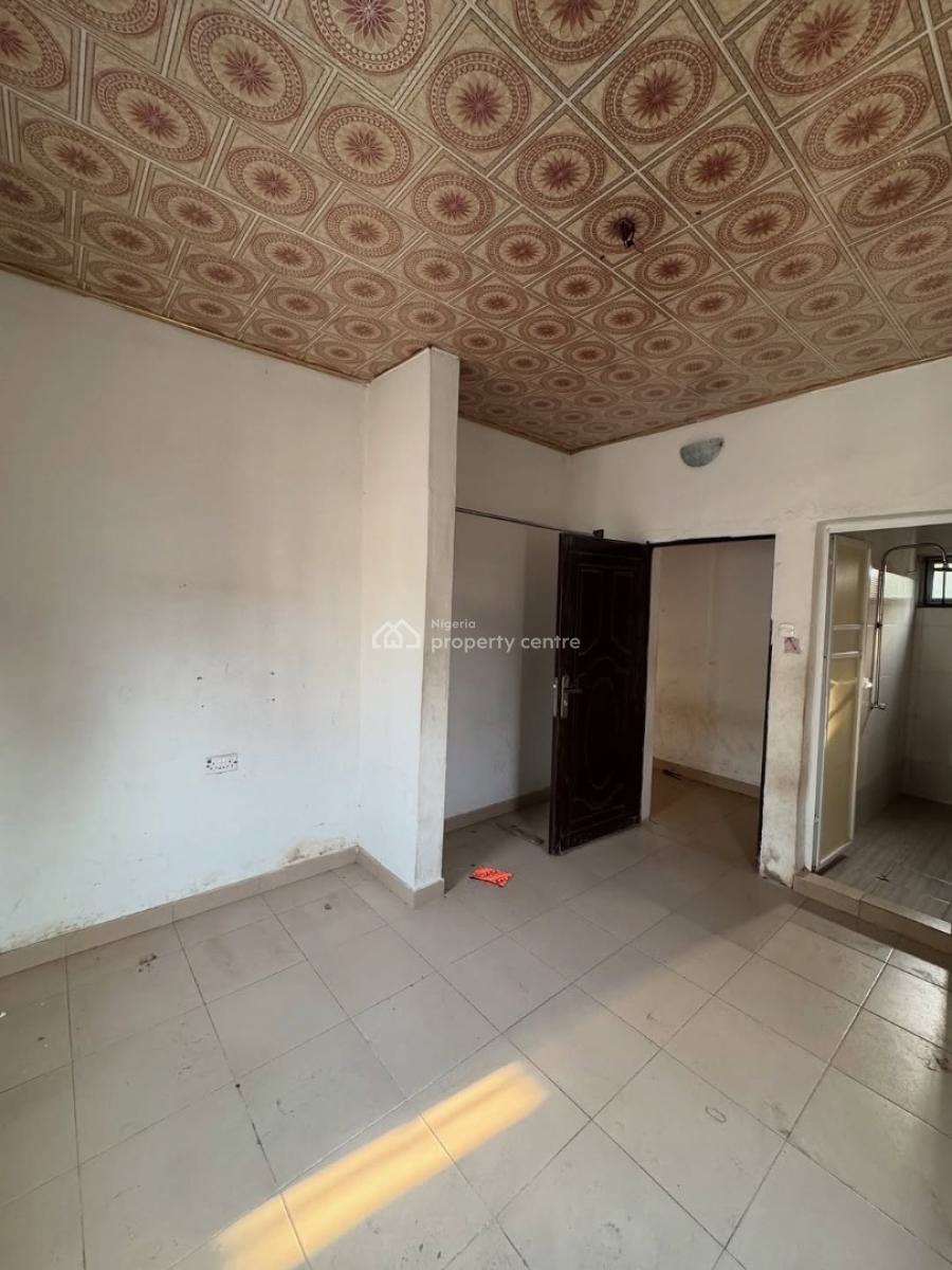 2 Units of 1 Bedroom & 3 Units of Self Contain, Sars Rd, Port Harcourt, Rivers, Block of Flats for Sale