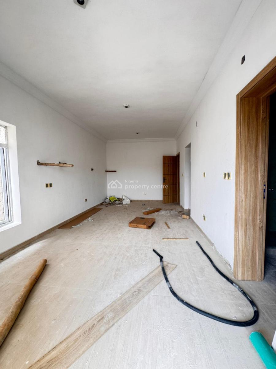 Beautiful and Spacious 3 Bedrooms Maisonette Duplex with Bq, Lekki Phase 1, Lekki, Lagos, Detached Duplex for Sale