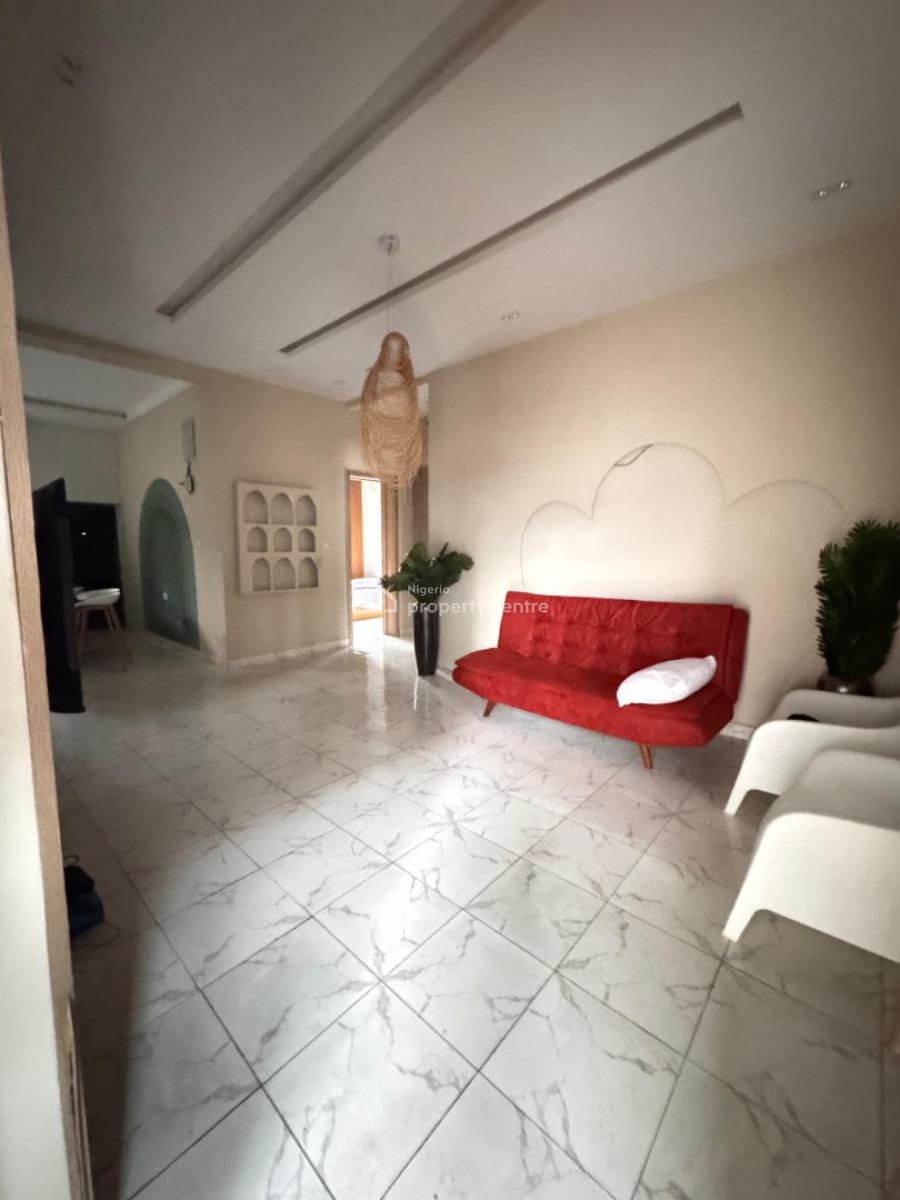 Distress  2 Bedroom Apartment, Harris Drive, Vgc, Lekki, Lagos, Flat / Apartment for Sale