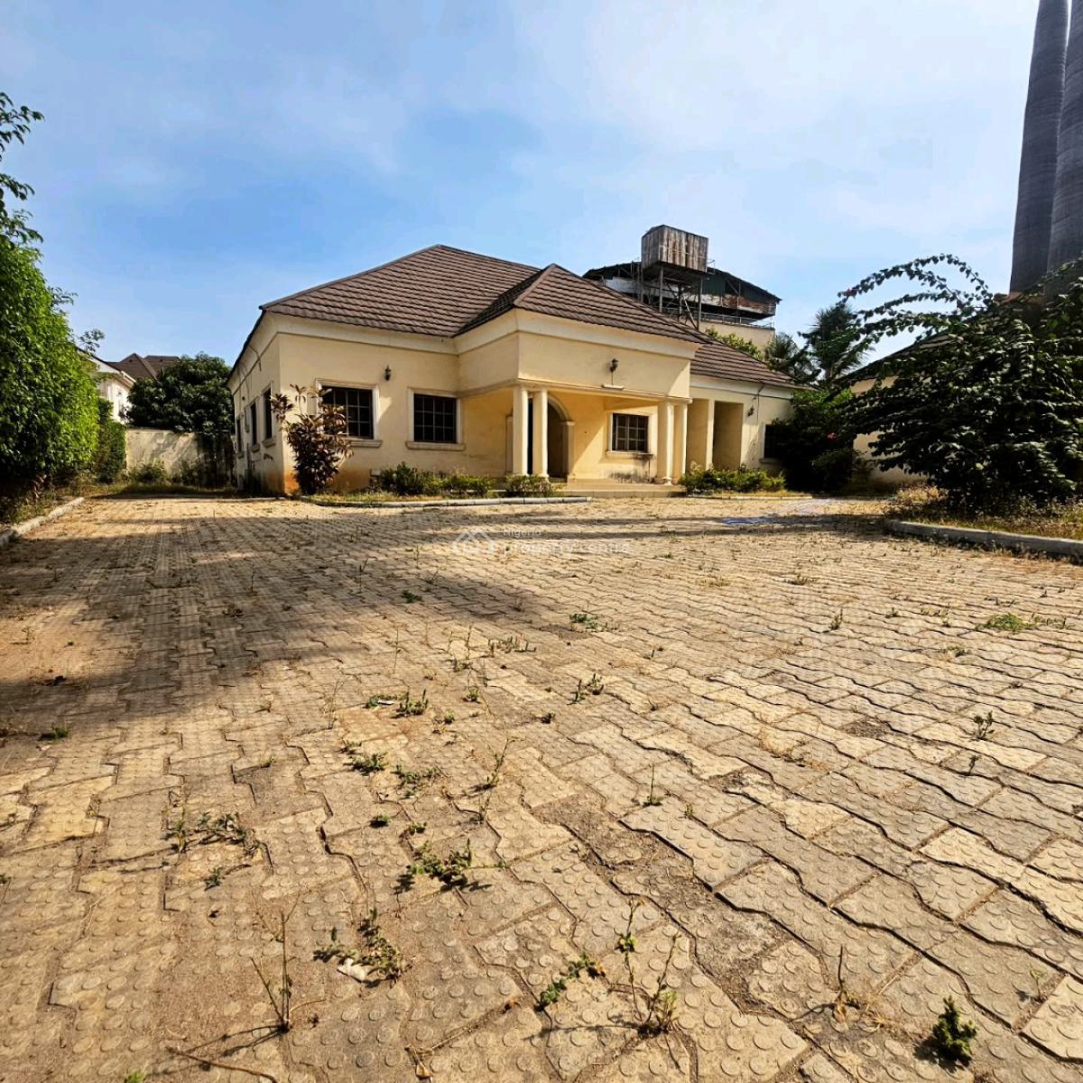 Luxury 8 Bedroom Fully Detached Mansion with 2 Bedroom Guest Chalet, Jabi, Abuja, Detached Duplex for Sale