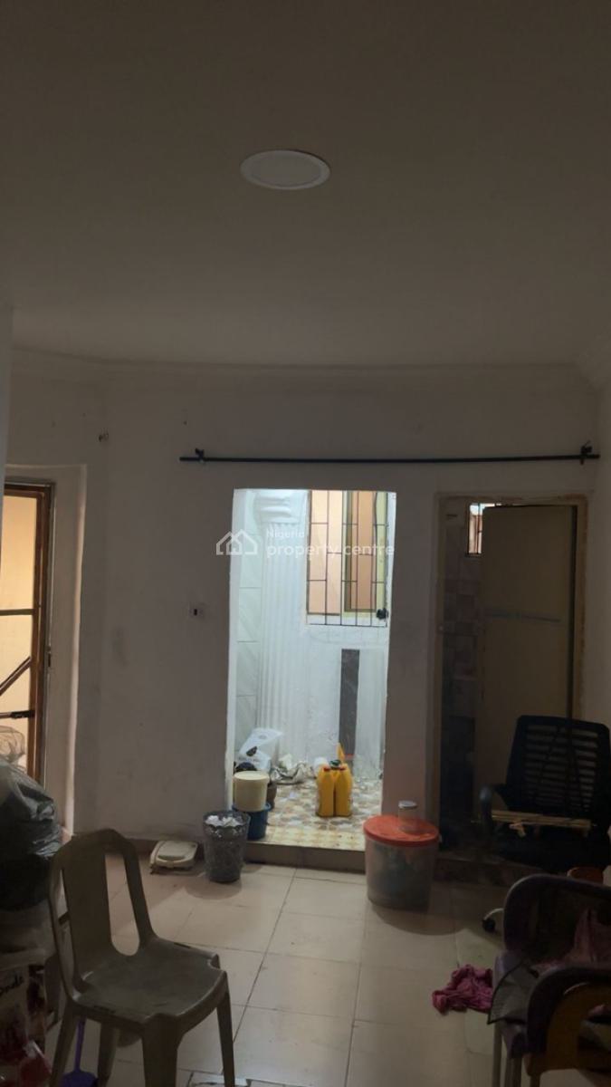 Self Contain Room, Ilaje Road, Ilaje, Ajah, Lagos, Self Contain (single Rooms) for Rent