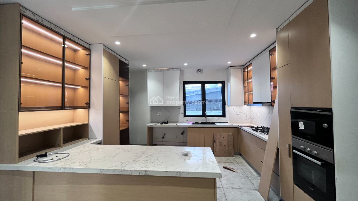 Luxury 4-bedroom Maisonet Apartment with Bq., Ikoyi, Lagos, Flat / Apartment for Rent