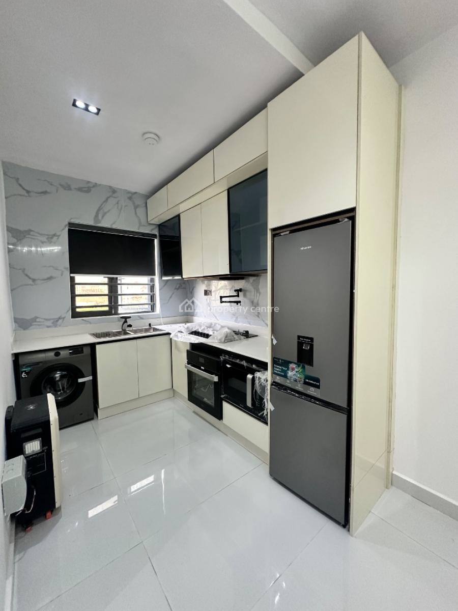 2 Bedroom Apartment with Elevator, Lekki Phase 1, Lekki, Lagos, Flat / Apartment for Sale