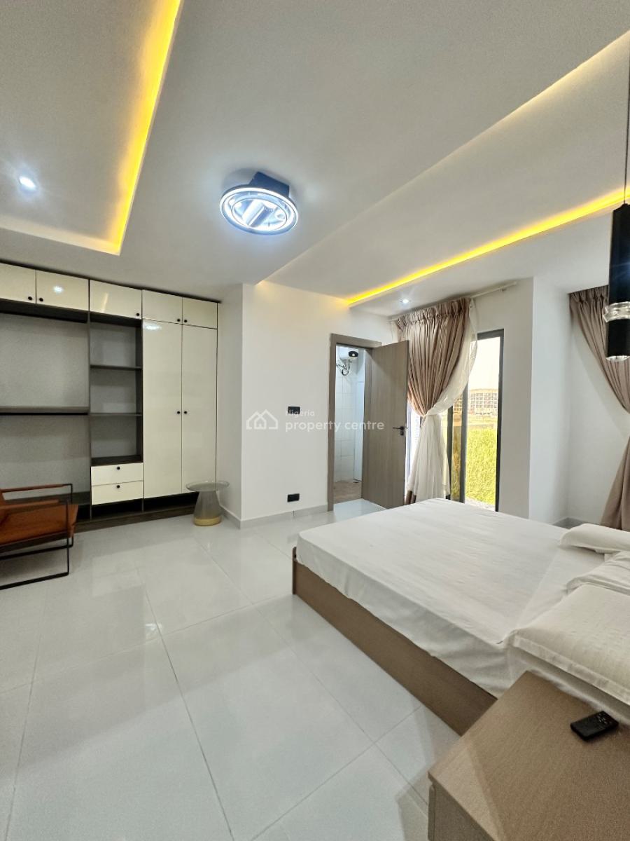 2 Bedroom Apartment with Elevator, Lekki Phase 1, Lekki, Lagos, Flat / Apartment for Sale