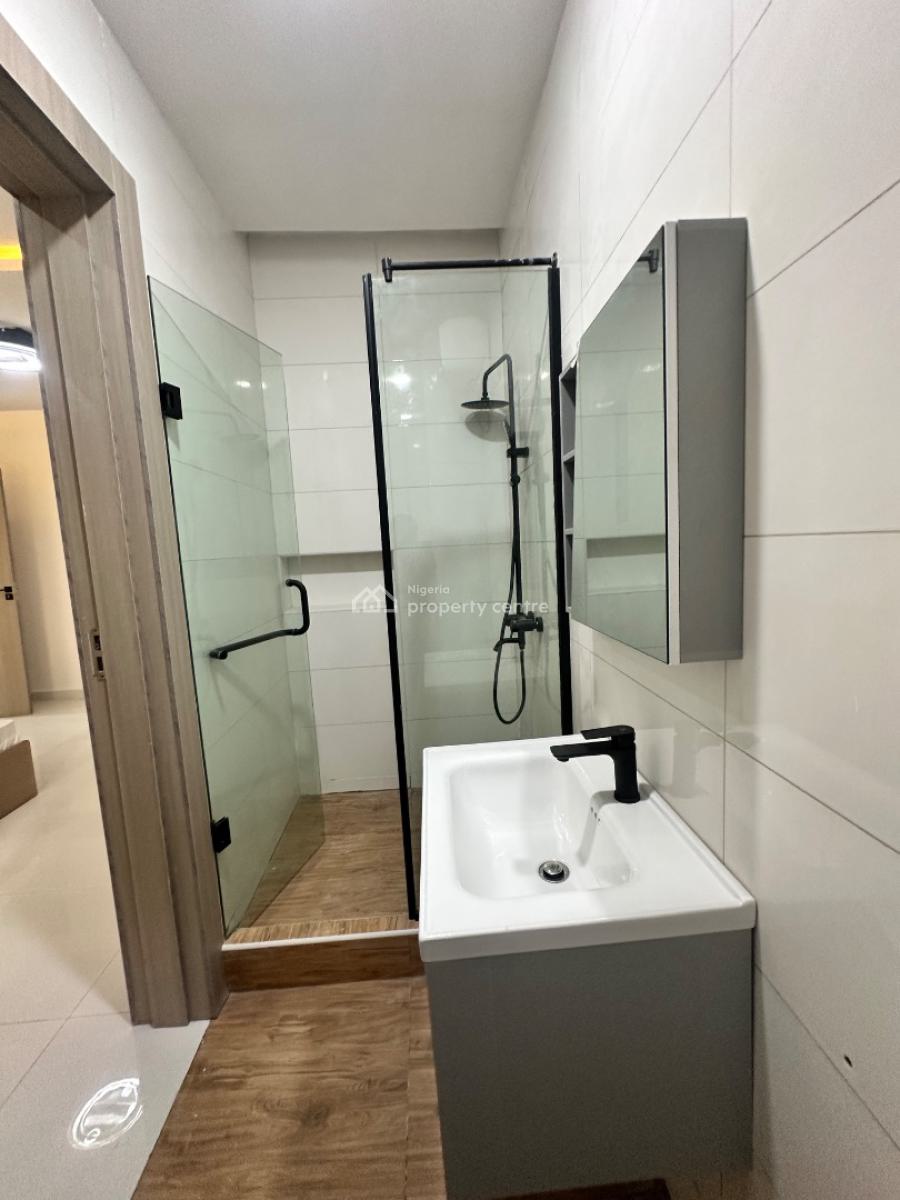 2 Bedroom Apartment with Elevator, Lekki Phase 1, Lekki, Lagos, Flat / Apartment for Sale