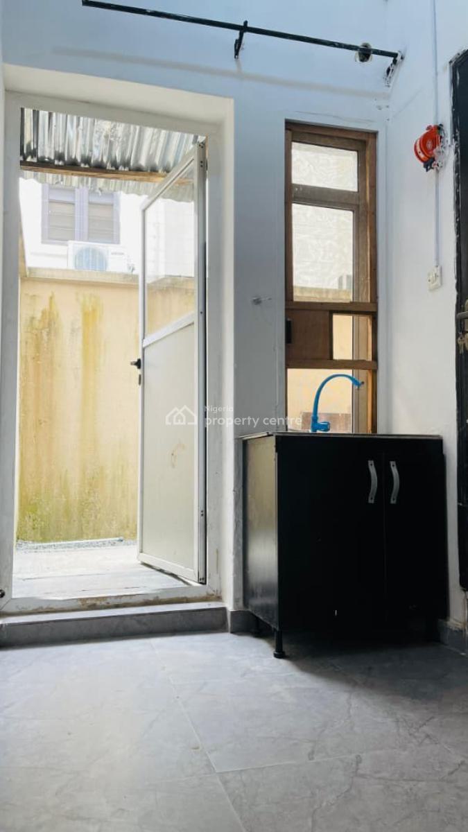 Spacious Self Contain in a Prime Location, Lekki, Lagos, Self Contain (single Rooms) for Rent