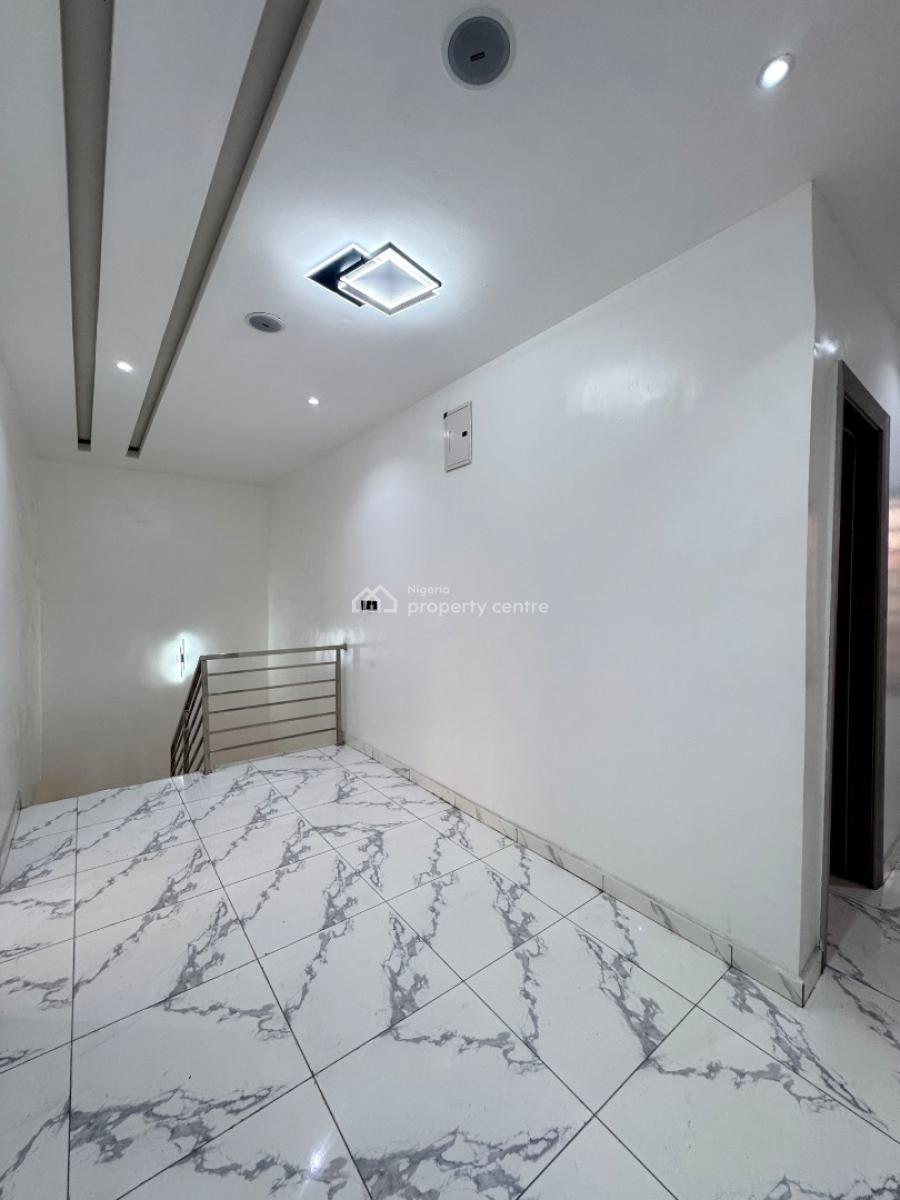 Stunning Four (4) Bedroom Terraced Duplex, Lekki Phase 1, Lekki, Lagos, Terraced Duplex for Sale