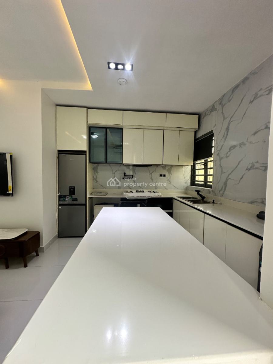 1 Bedroom Apartment, Lekki Phase 1, Lekki, Lagos, Flat / Apartment for Sale