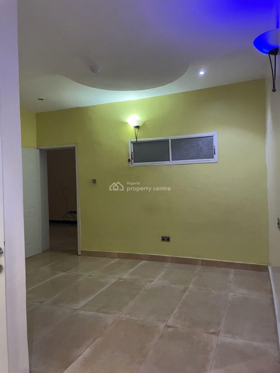 Spacious Finished 4 Bedroom Terraced Serviced Duplex, Chevron Drive Estate, Lekki, Lagos, Terraced Duplex for Rent