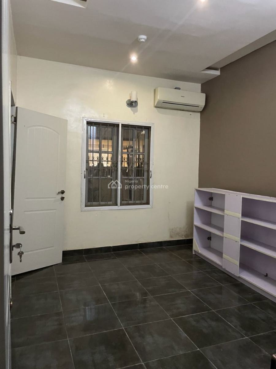 Spacious Finished 4 Bedroom Terraced Serviced Duplex, Chevron Drive Estate, Lekki, Lagos, Terraced Duplex for Rent