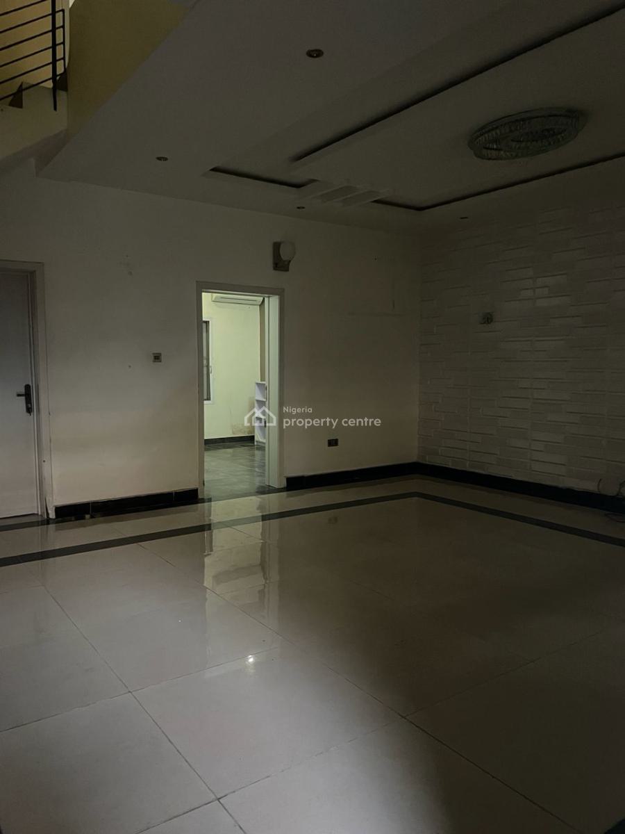 Spacious Finished 4 Bedroom Terraced Serviced Duplex, Chevron Drive Estate, Lekki, Lagos, Terraced Duplex for Rent