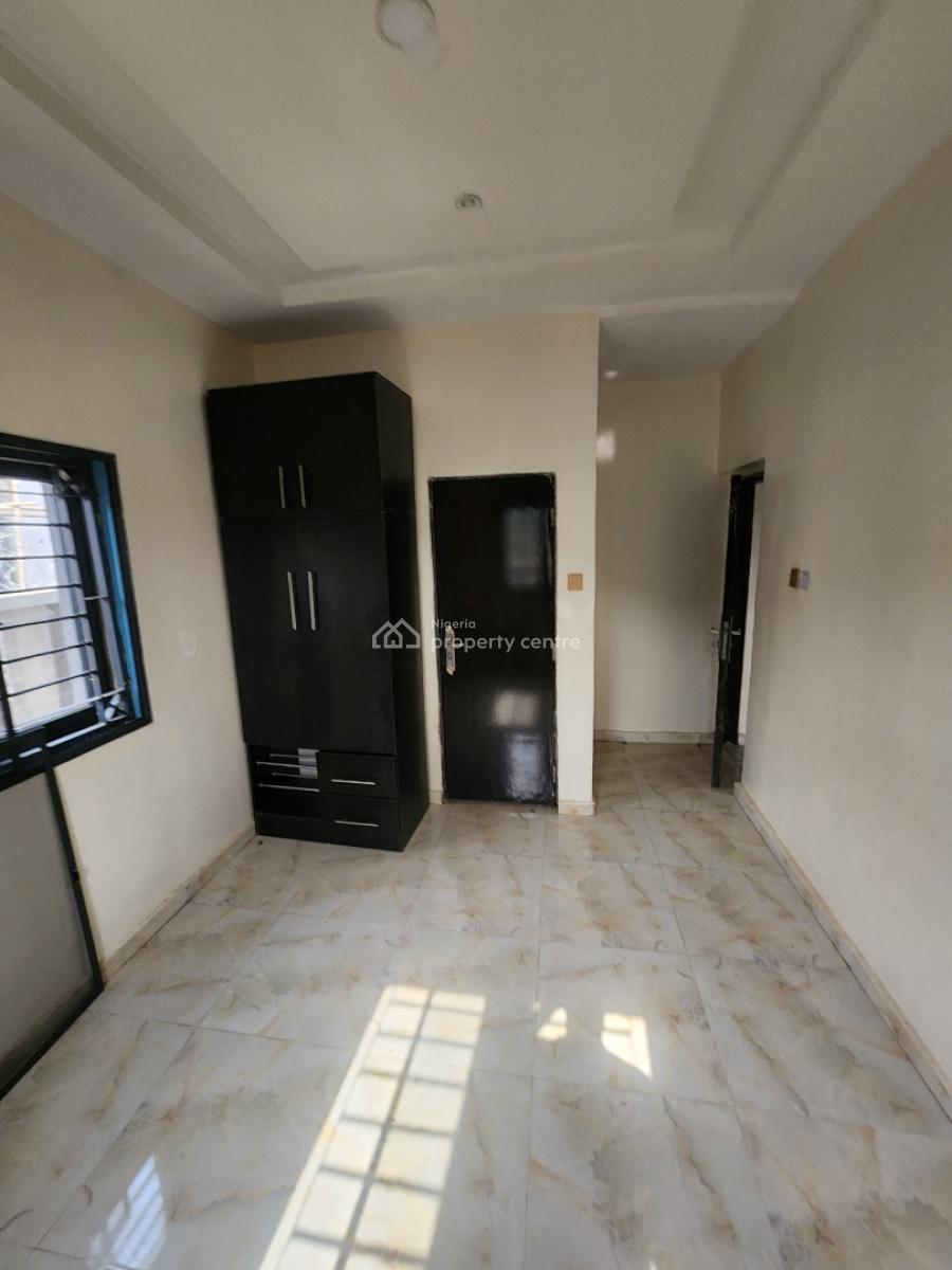 Luxury Two Bedroom Block of Flat, News Engineering, Dawaki, Gwarinpa, Abuja, Flat / Apartment for Rent