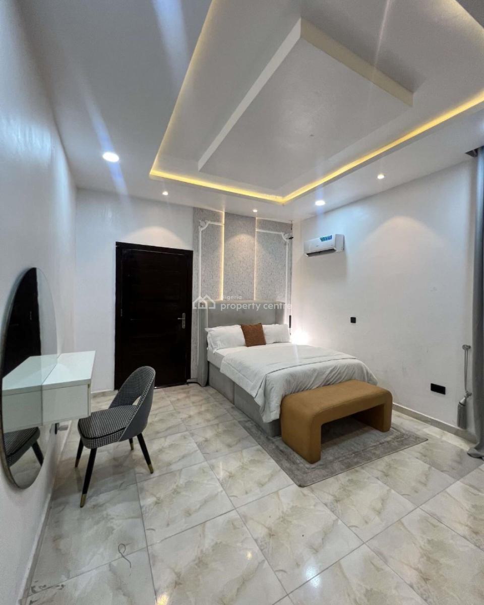 Fully Furnished 3 Bedrooms Apartment, Ologolo, Lekki, Lagos, Flat / Apartment for Rent