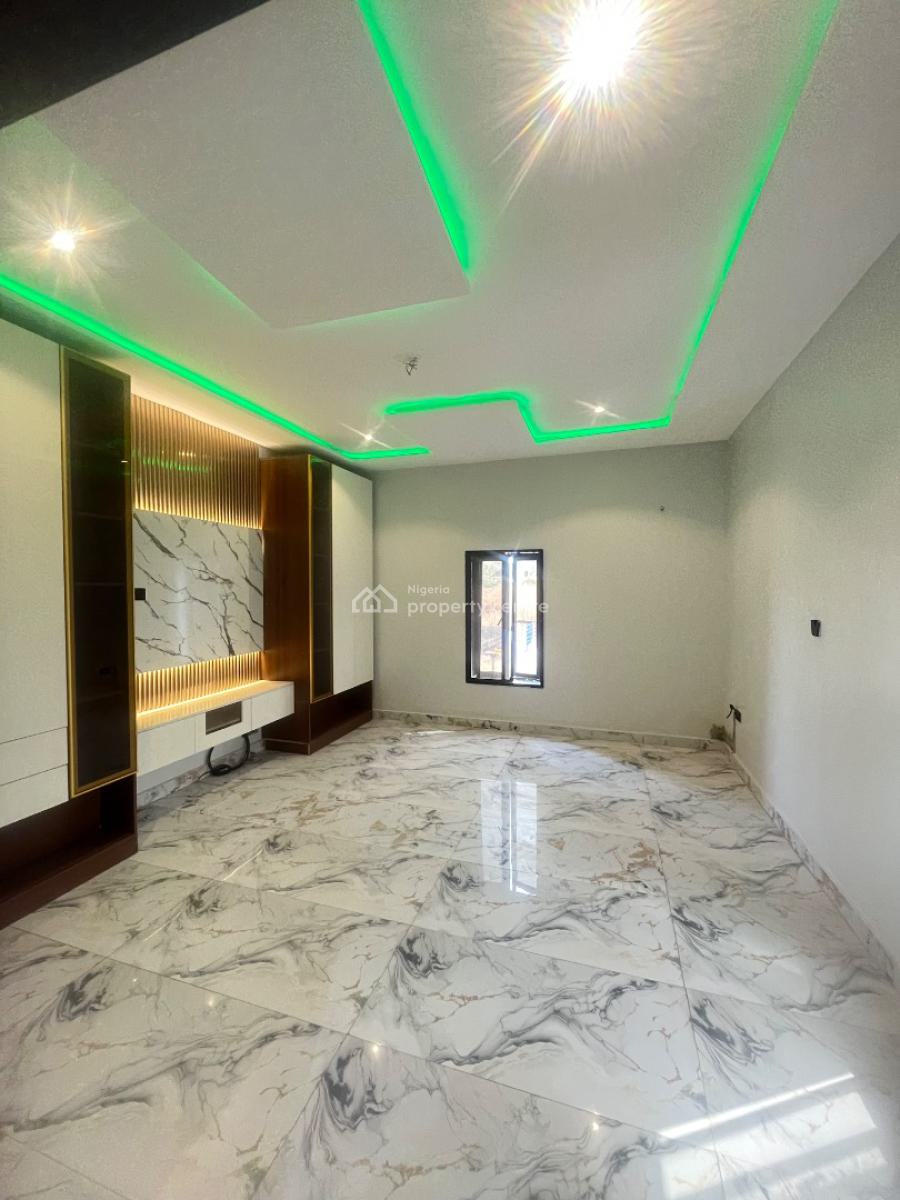 7 Bedroom Luxury Residence in Guzape Hills, Guzape Hills, Guzape District, Abuja, Detached Duplex for Sale