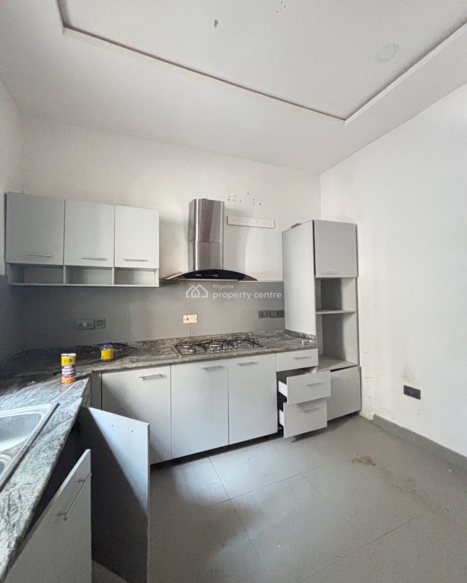 Serviced 2 Bedroom Apartment with Bq, Ologolo, Lekki, Lagos, Flat / Apartment for Rent