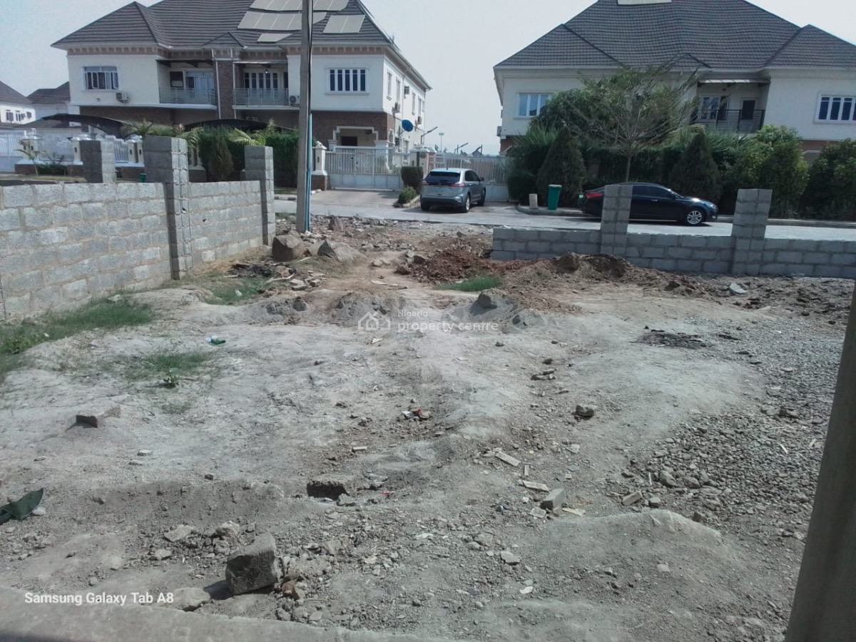 Luxury 3bedroom with Boys Quarter, Airport Road, Lugbe District, Abuja, Semi-detached Duplex for Sale