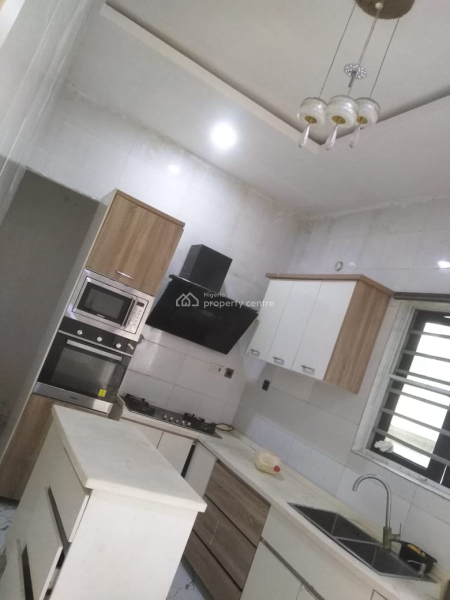 Luxury Brand New 4 Bedroom Duplex Self Compound, in an Estate Before Orchid Roundabout, Lekki, Lagos, House for Rent