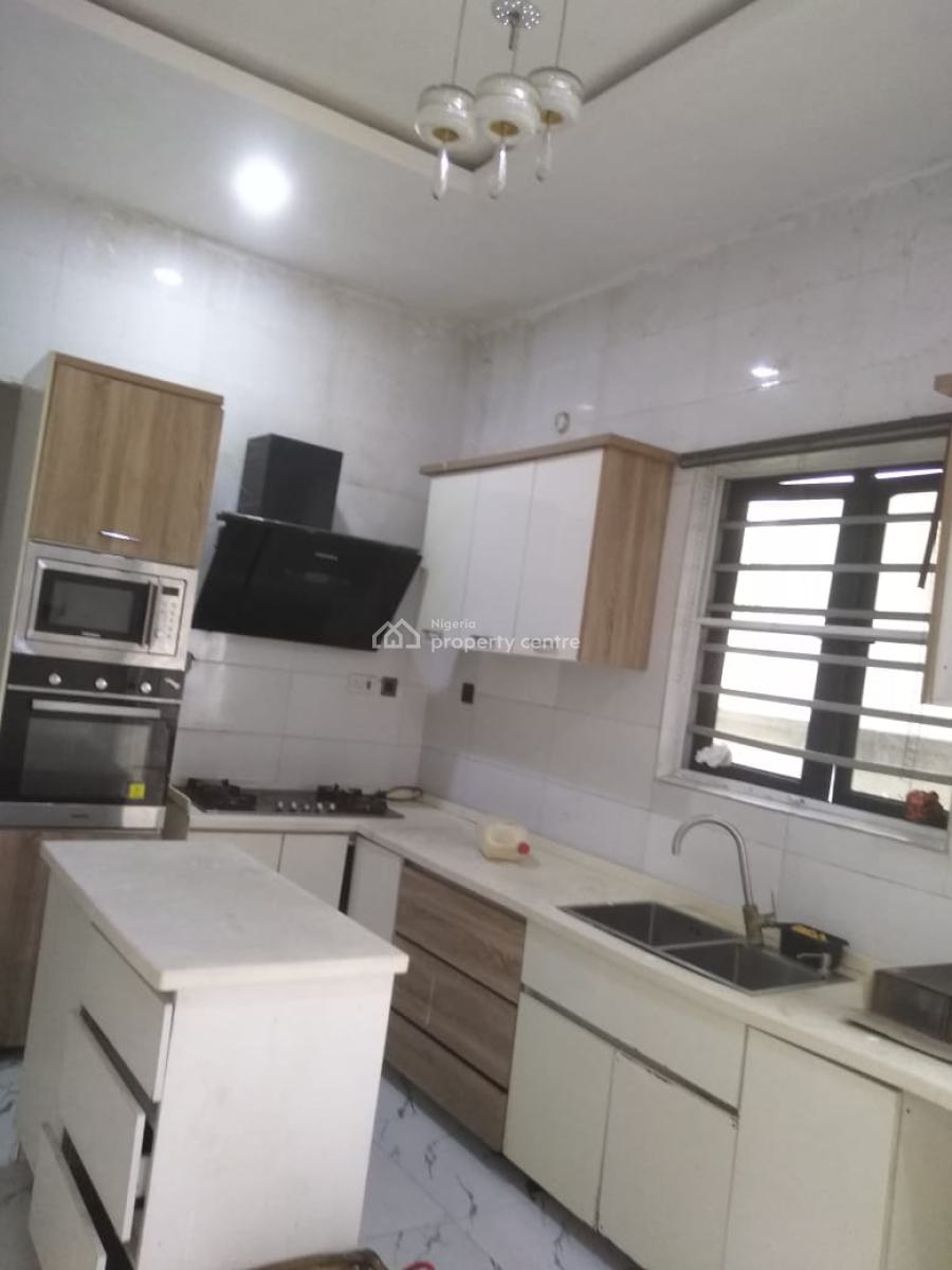 Luxury Brand New 4 Bedroom Duplex Self Compound, in an Estate Before Orchid Roundabout, Lekki, Lagos, House for Rent