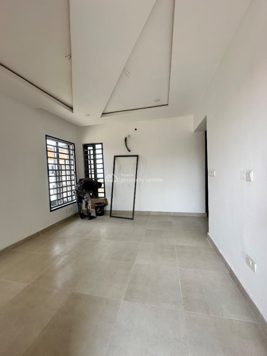 4bedroom Apartment with Bq & Elevator, Lekki Phase 1, Lekki, Lagos, Flat / Apartment for Sale