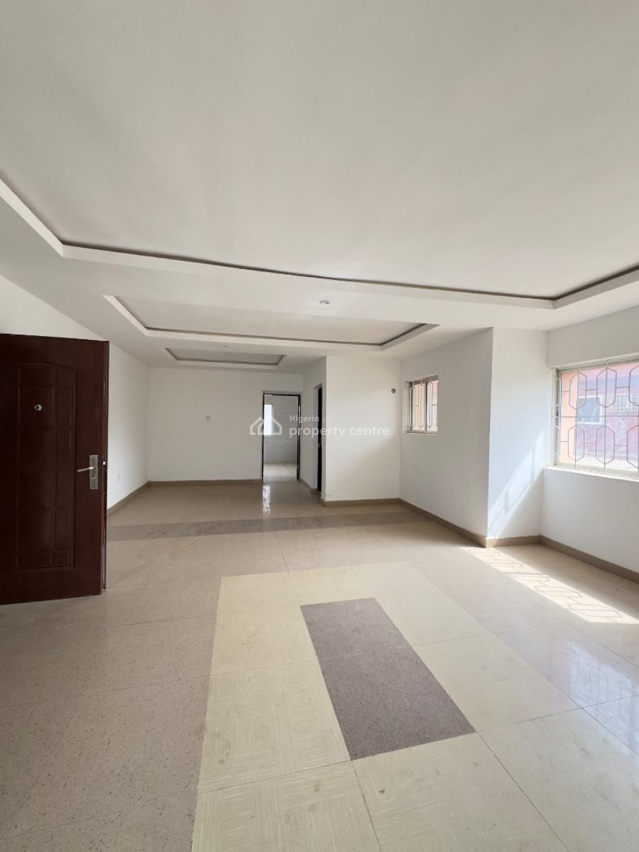 Neatly Renovated 3 Bedrooms Flat, Zone 1, Wuse, Abuja, Flat / Apartment for Rent