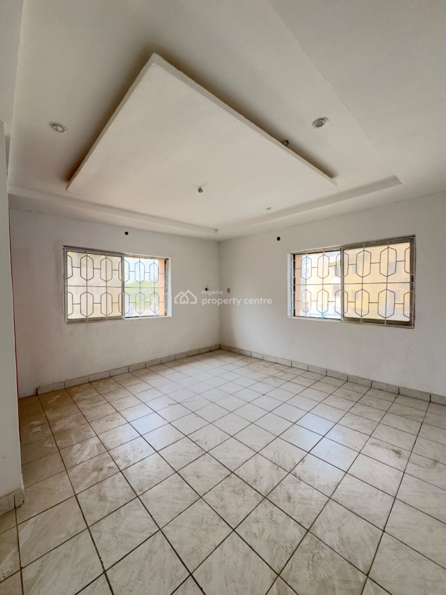 Neatly Renovated 3 Bedrooms Flat, Zone 1, Wuse, Abuja, Flat / Apartment for Rent