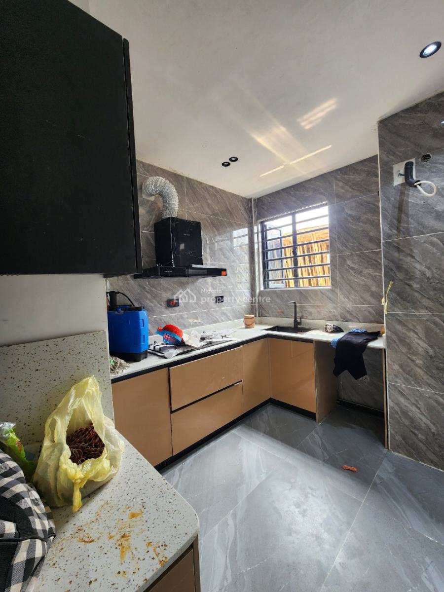 Lovely 2 Bedroom Apartment with Bq in a Secured Estate, Ikate, Lekki, Lagos, Flat / Apartment for Sale