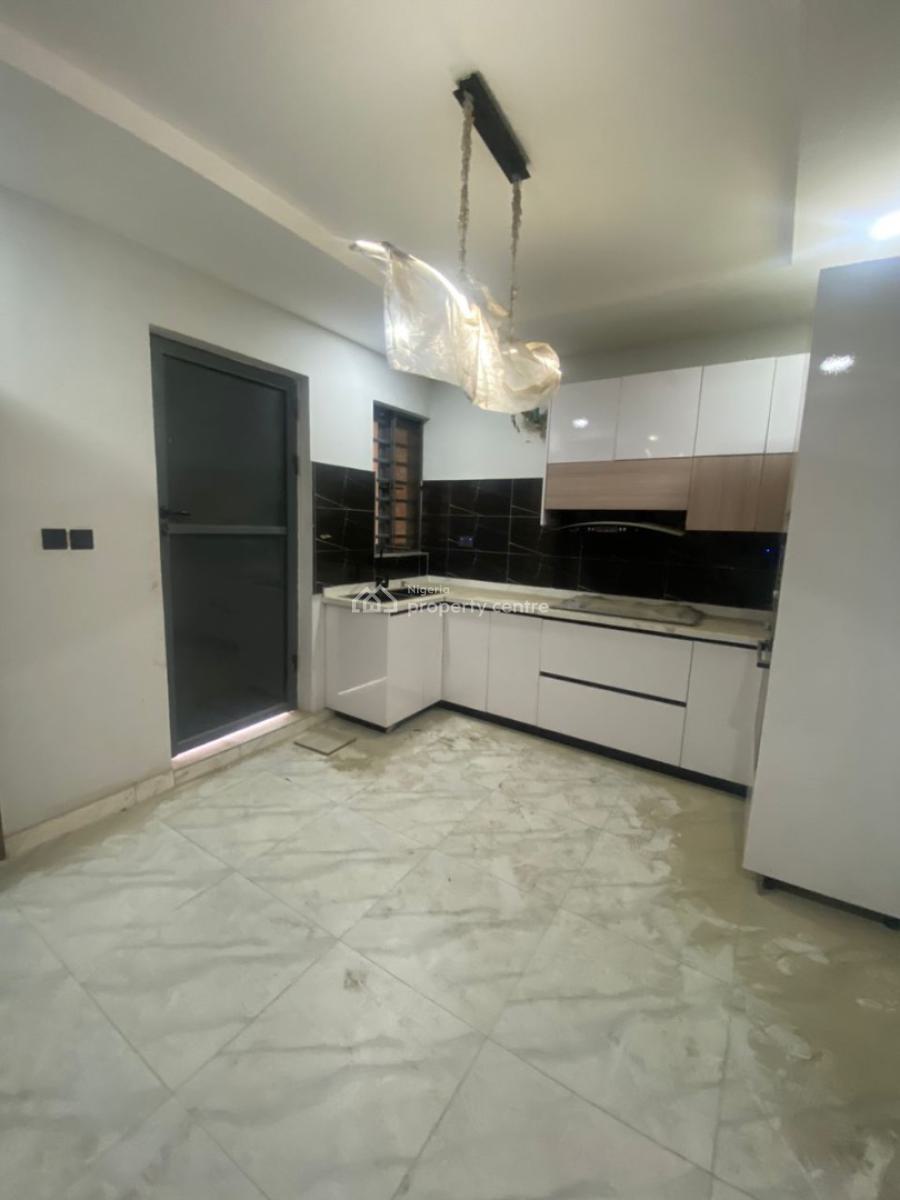 4 Bedroom Maisonette Apartment with a Pool and Gym, Ikate, Lekki, Lagos, Flat / Apartment for Sale