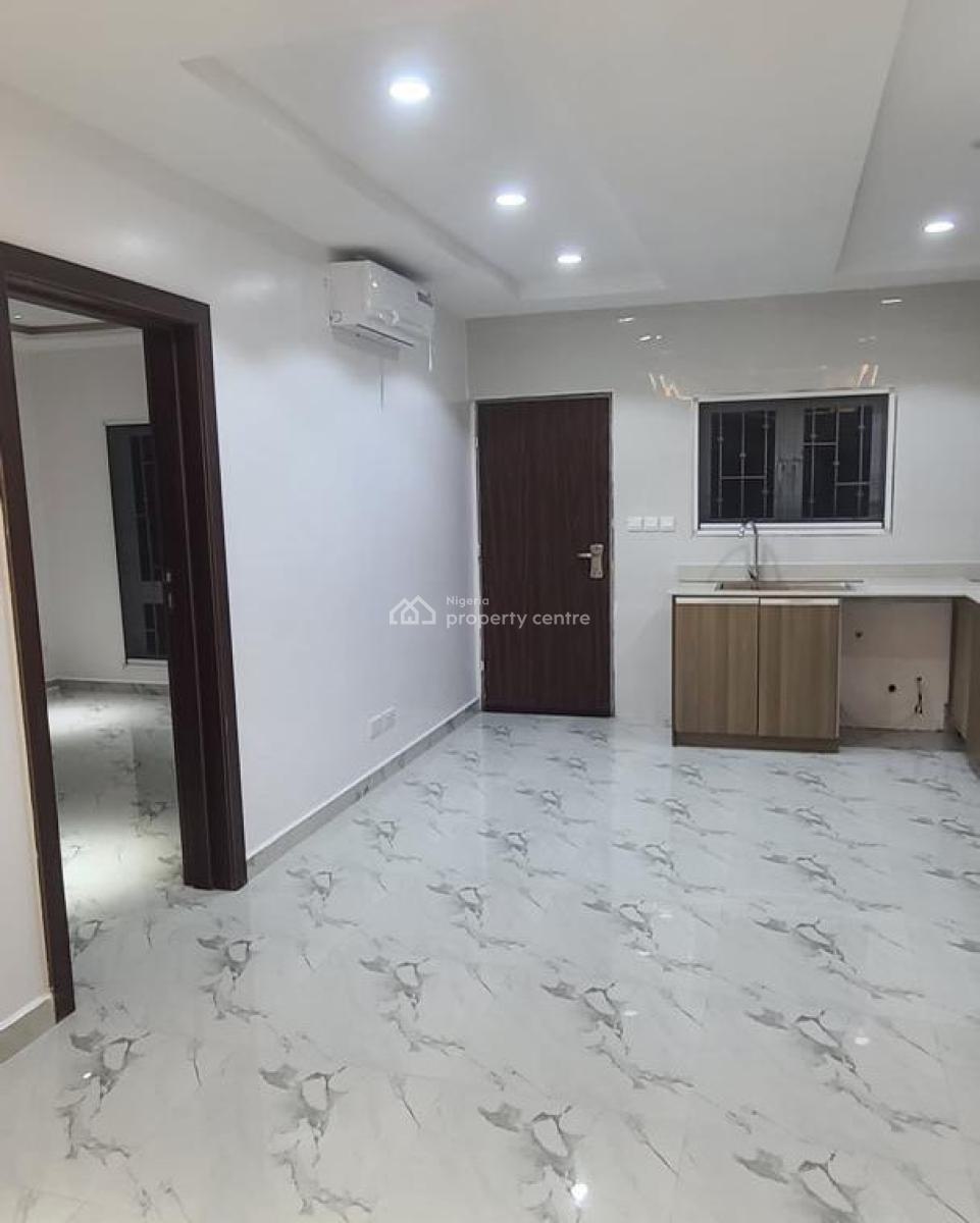 Serviced 2 Bedrooms Apartment with En-suite Rooms, Osapa, Lekki, Lagos, Flat / Apartment for Rent