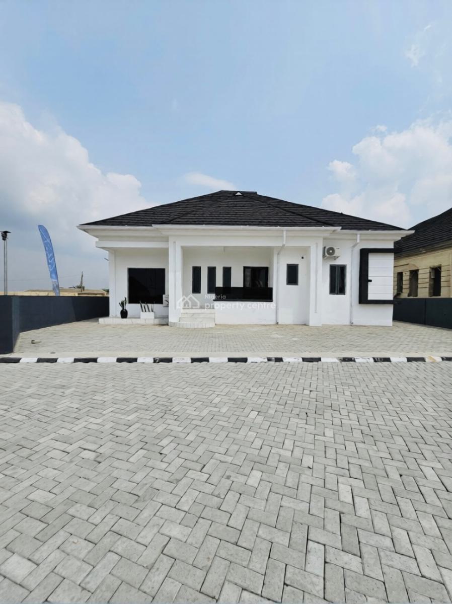 Contemporary 3 Bedrooms Bungalow with Bq, Ibeju Lekki, Lagos, Detached Bungalow for Sale