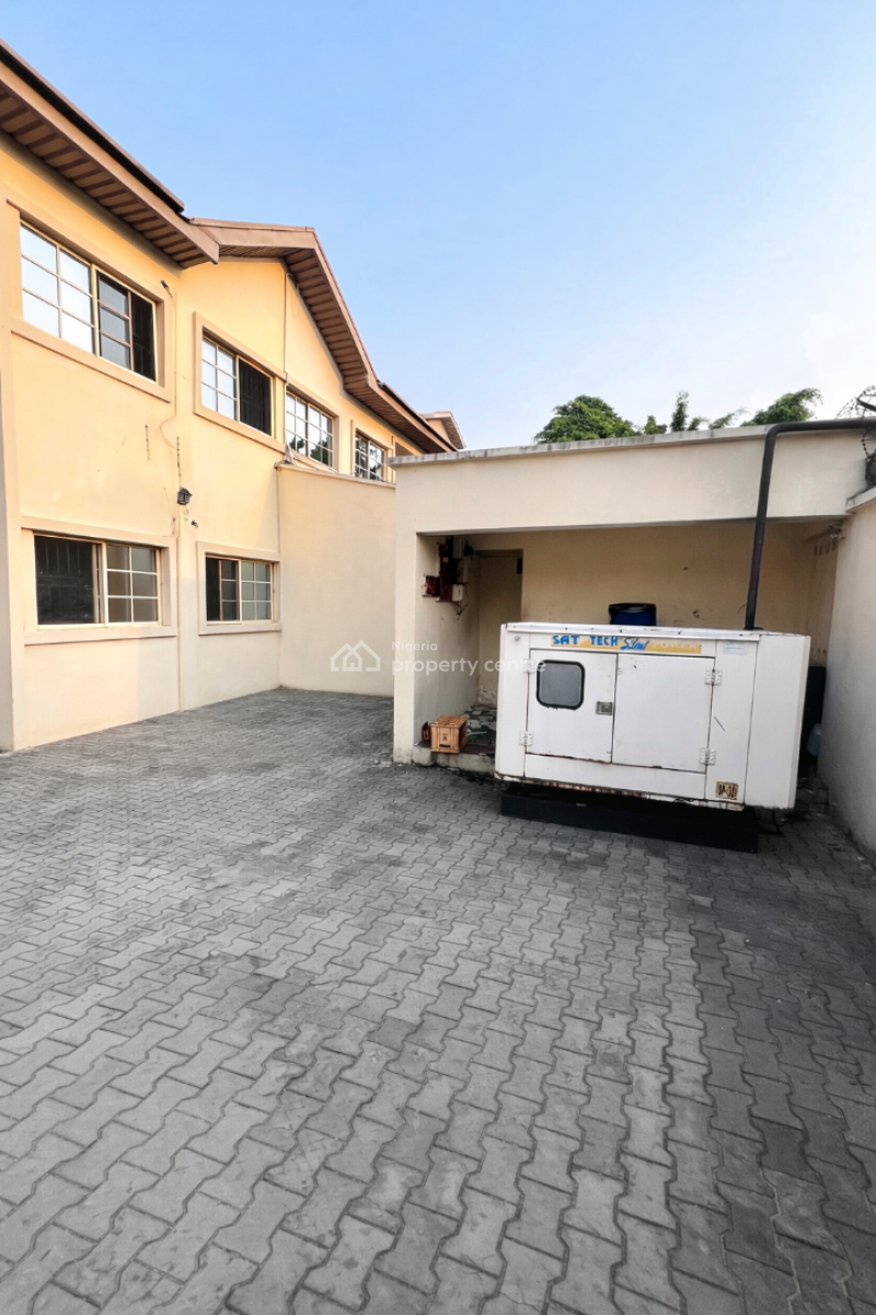Spacious 4-bedroom Semi Detached with Two Bqs, Off Admiralty Way, Lekki Phase 1, Lekki, Lagos, Semi-detached Duplex for Rent