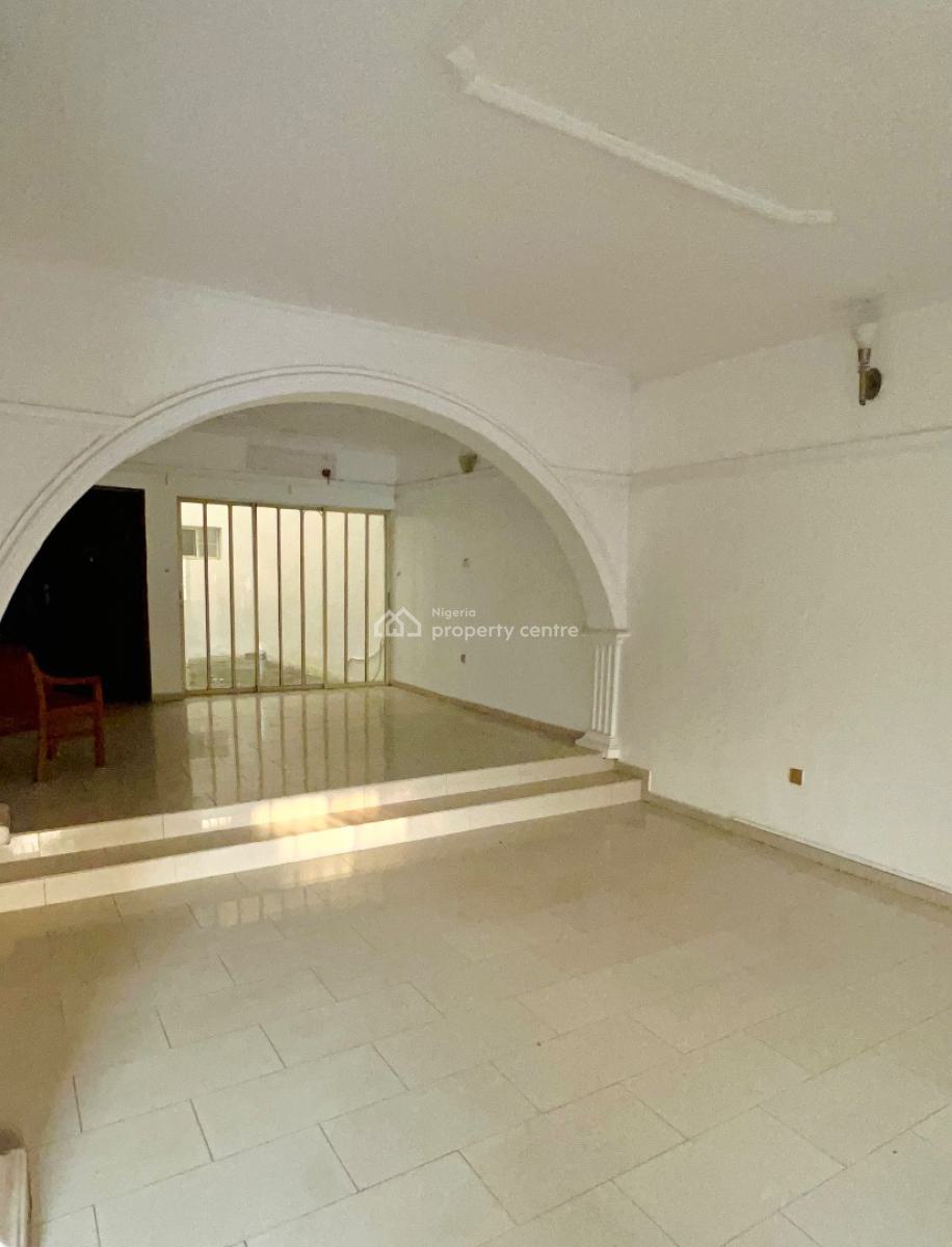 Spacious 4-bedroom Semi Detached with Two Bqs, Off Admiralty Way, Lekki Phase 1, Lekki, Lagos, Semi-detached Duplex for Rent