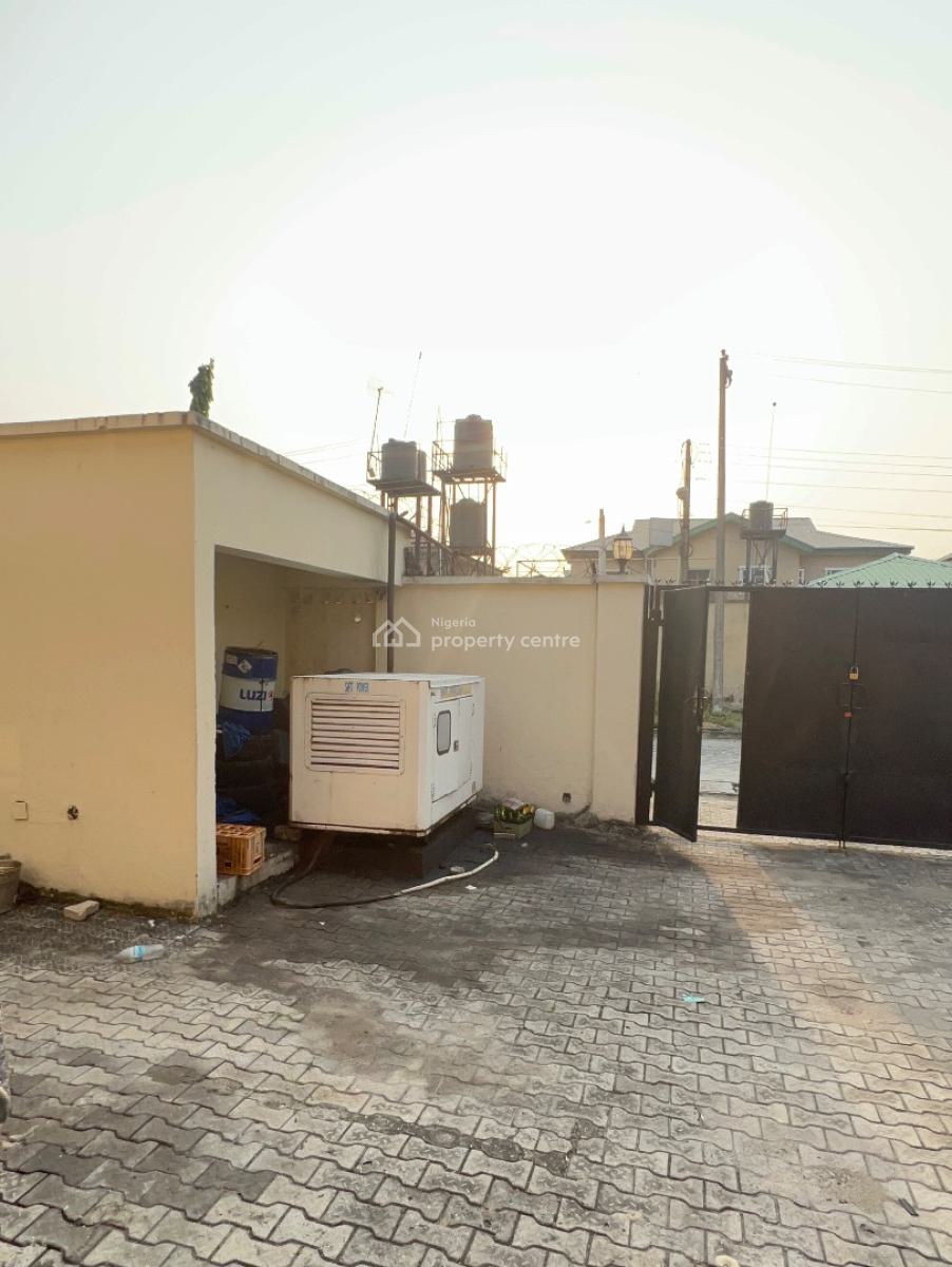 Spacious 4-bedroom Semi Detached with Two Bqs, Off Admiralty Way, Lekki Phase 1, Lekki, Lagos, Semi-detached Duplex for Rent