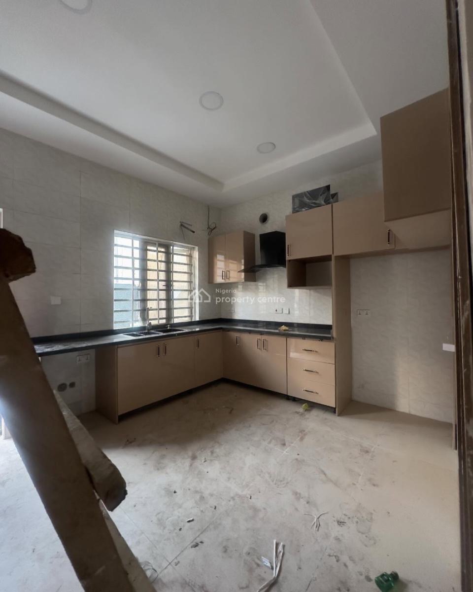 Serviced 4 Bedroom Terraced Duplex with Bq, Lekki Phase 1, Lekki, Lagos, Terraced Duplex for Rent