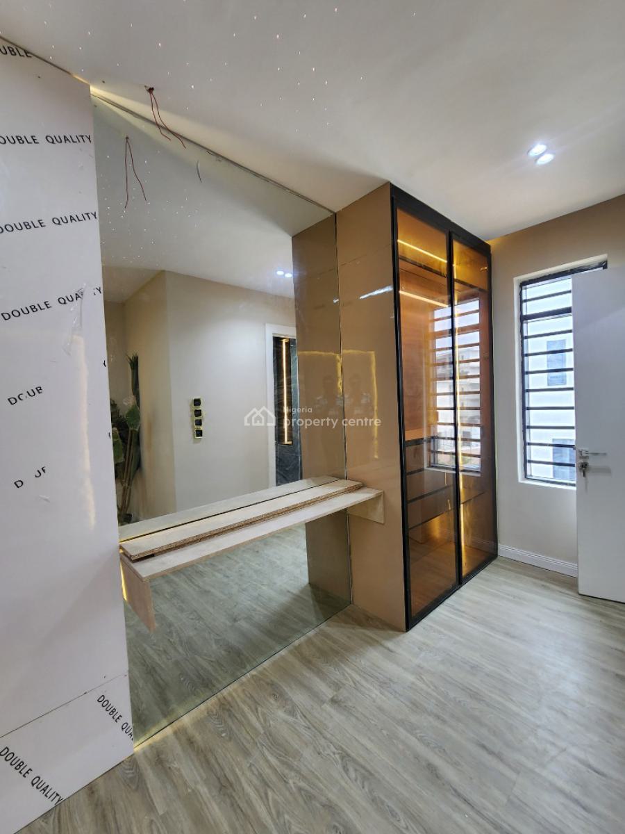 Luxury 2 Bedroom Furnished Apartment with Bq in a Secured Estate, Ikate, Lekki, Lagos, Flat / Apartment for Sale