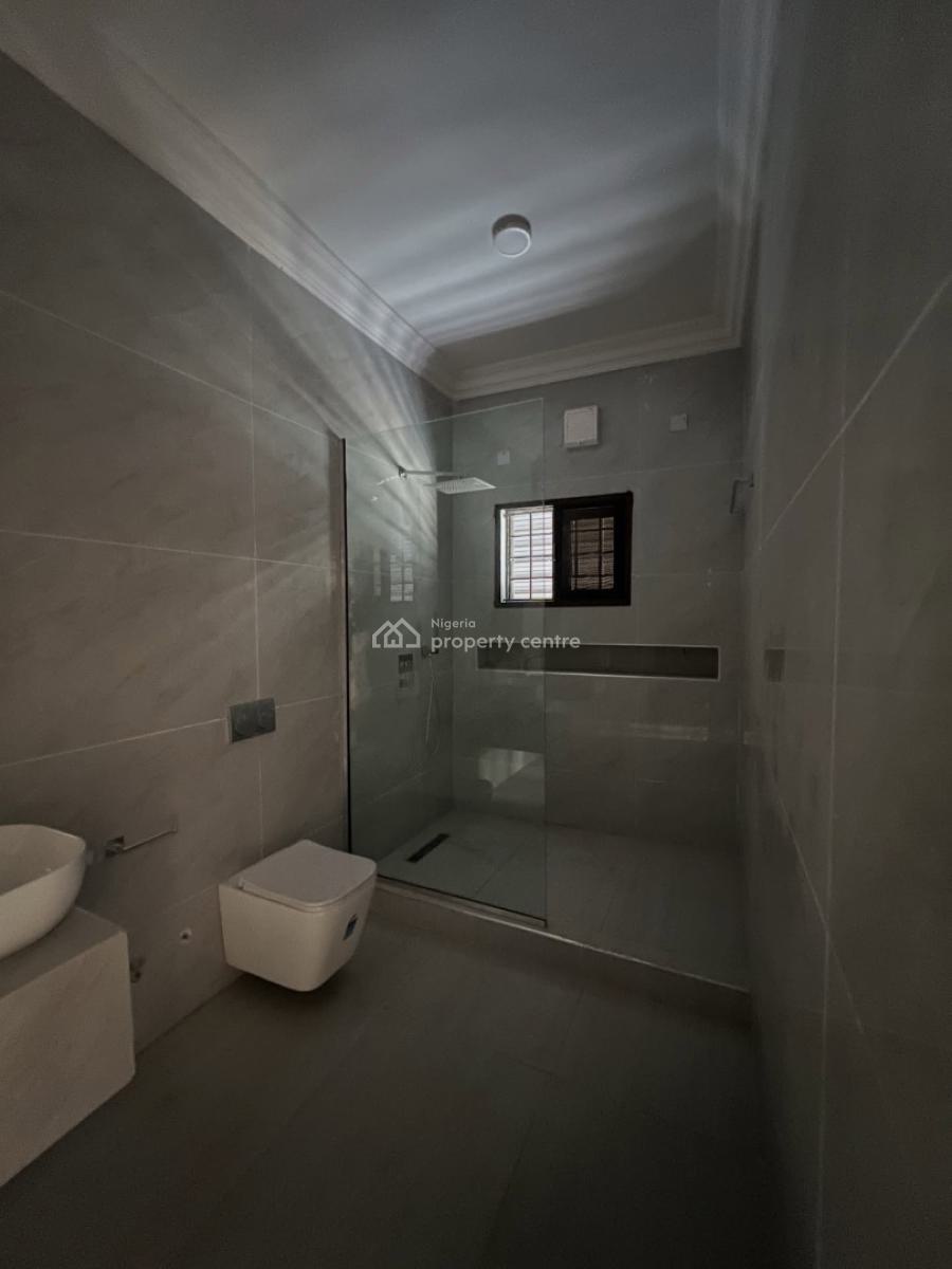 Serviced 3 Bedroom Apartment with Spacious Rooms, Lekki Phase 1, Lekki, Lagos, Flat / Apartment for Rent