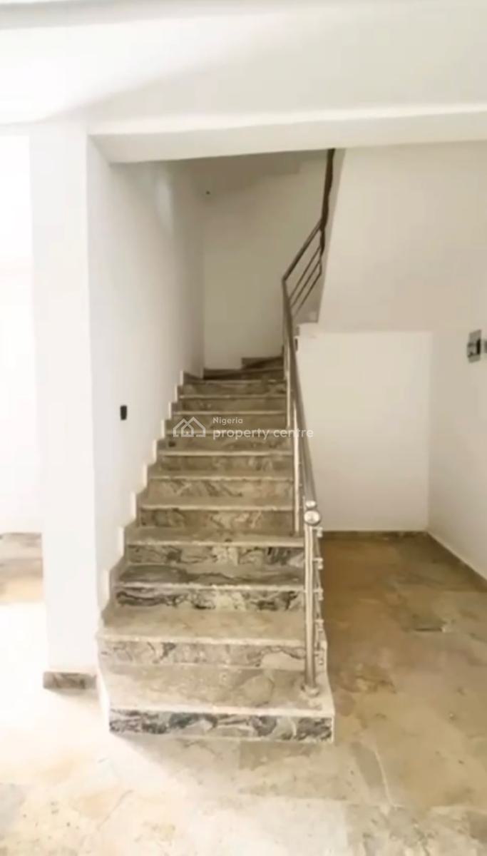 6 Bedrooms Semi Detached Duplex with a Bq, Durumi, Abuja, Detached Duplex for Rent