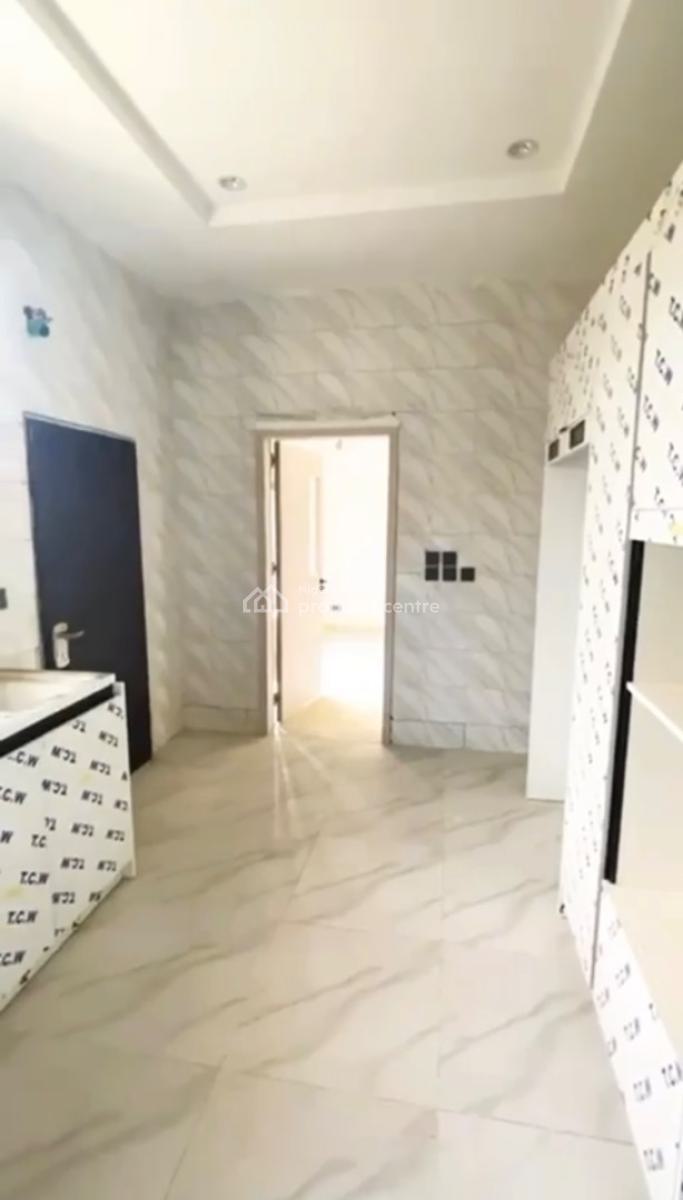 6 Bedrooms Semi Detached Duplex with a Bq, Durumi, Abuja, Detached Duplex for Rent