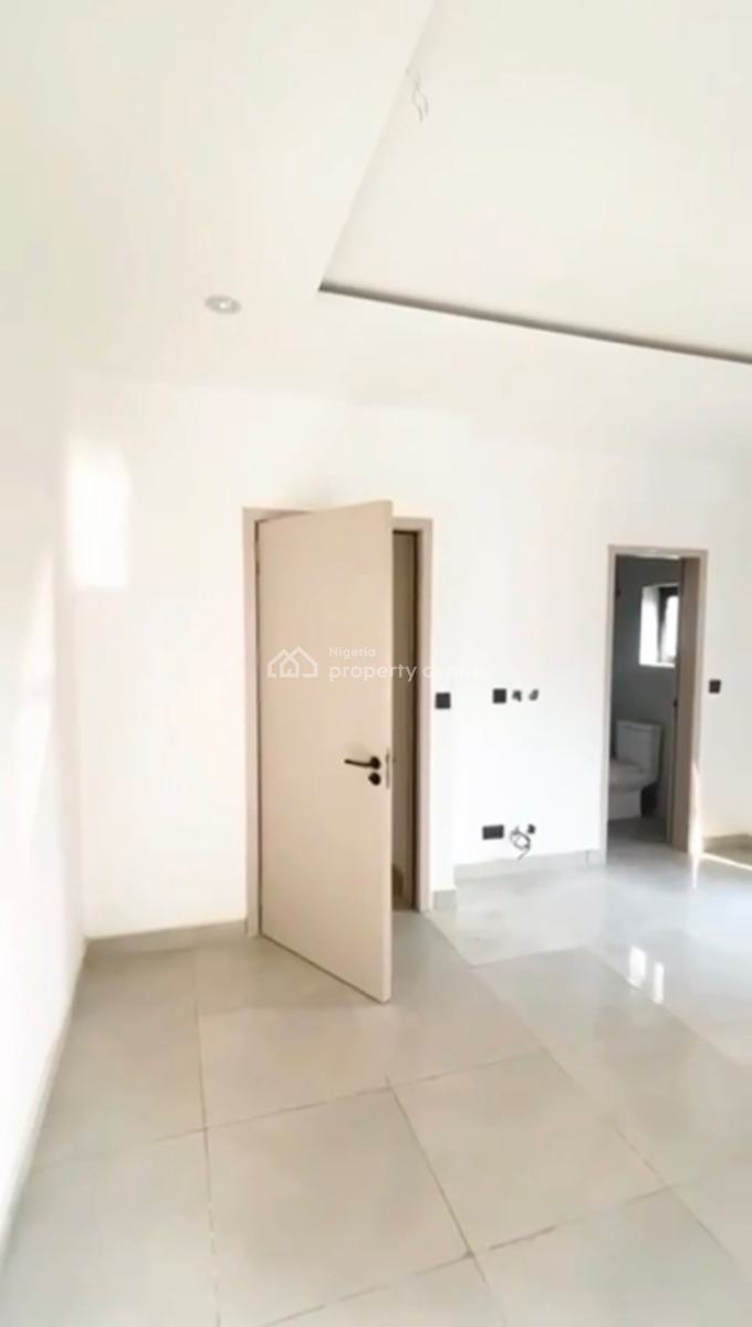 6 Bedrooms Semi Detached Duplex with a Bq, Durumi, Abuja, Detached Duplex for Rent