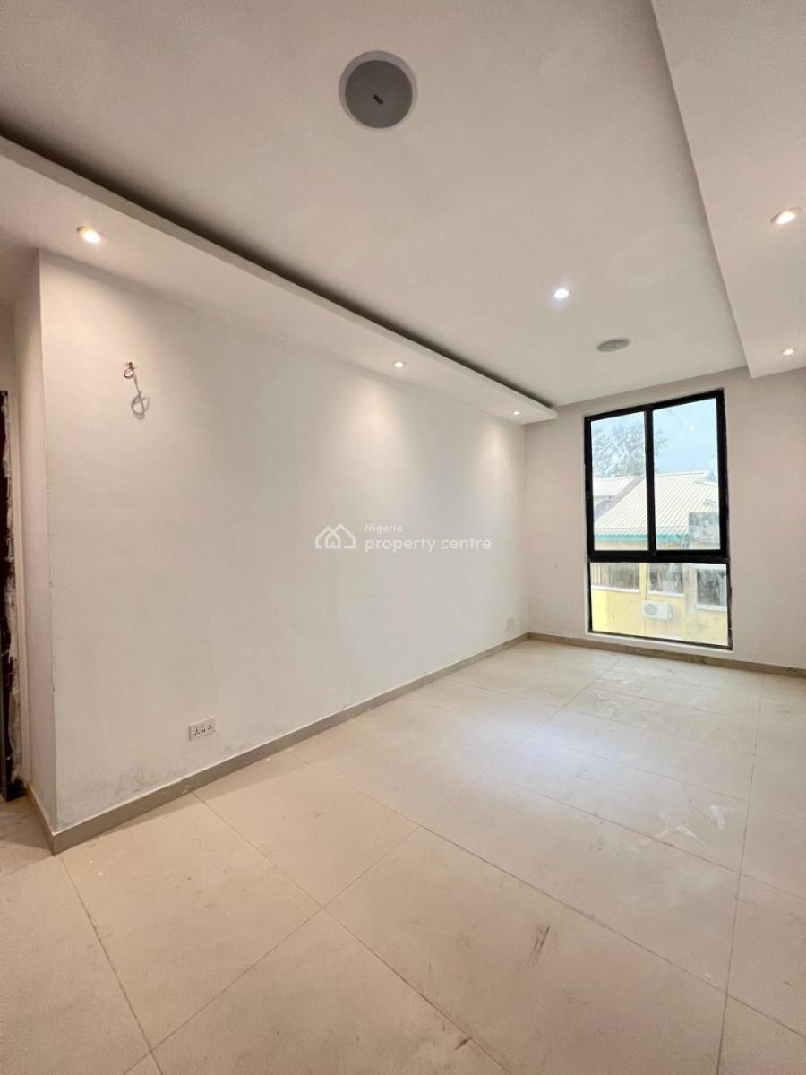 Standard 4 Bedrooms Detached with Two Bqs, Ikoyi, Lagos, Detached Duplex for Sale