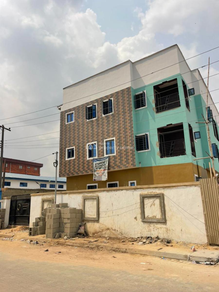 Newly Built Two Bedrooms Apartment, Pedro, Gbagada, Lagos, Flat / Apartment for Sale