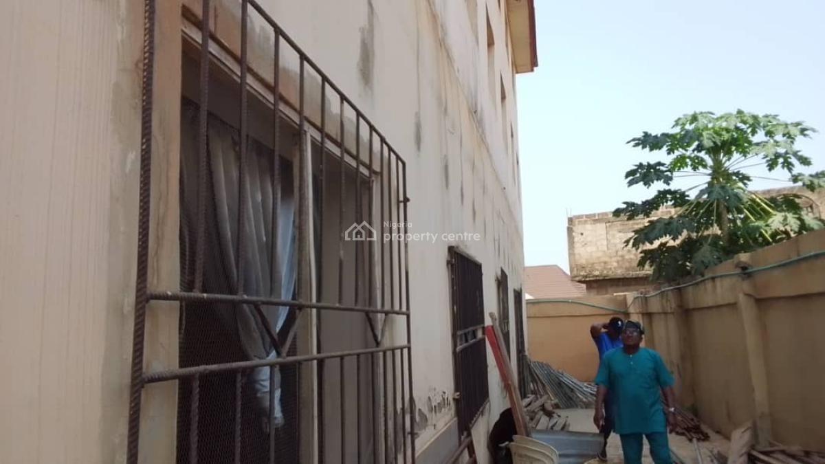 Functional School on 3 Acres of Land with C of O, Akobo, Ibadan, Oyo, School for Sale