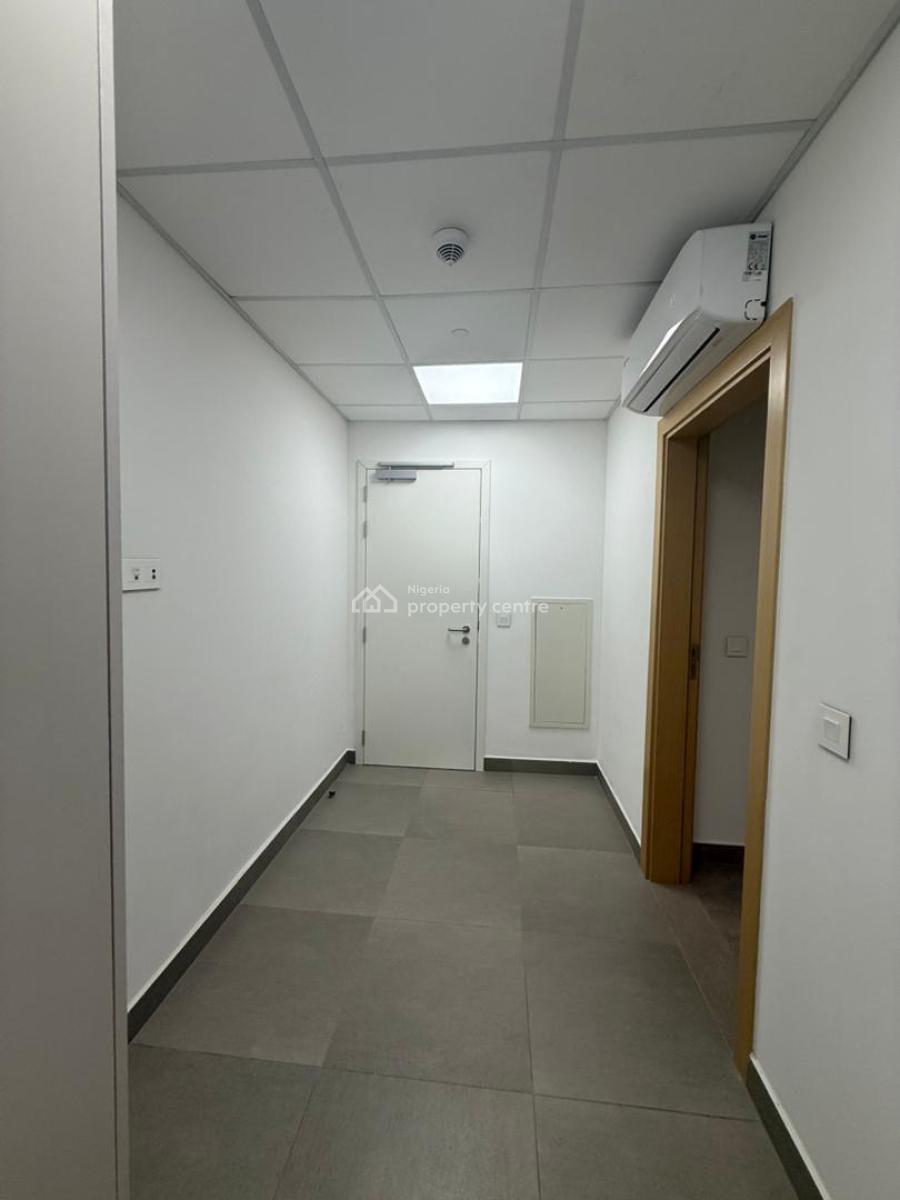 Three Bedroom Apartment with Maids Room, Victoria Island (vi), Lagos, Flat / Apartment for Rent