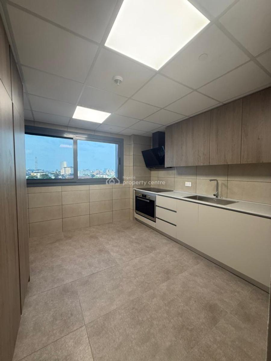 Three Bedroom Apartment with Maids Room, Victoria Island (vi), Lagos, Flat / Apartment for Rent