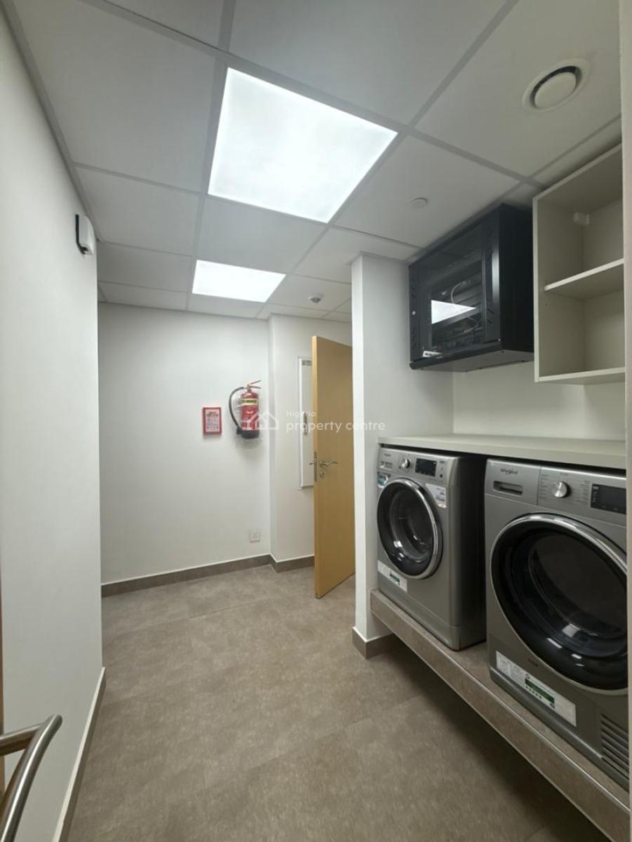 Three Bedroom Apartment with Maids Room, Victoria Island (vi), Lagos, Flat / Apartment for Rent