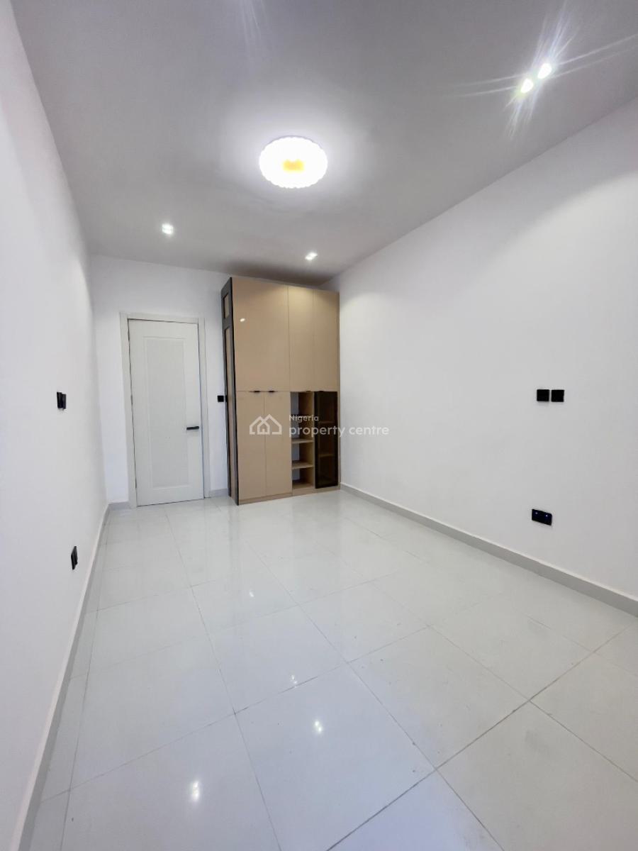 Exclusively Built 2 Bedroom Apartment, Ologolo, Lekki, Lagos, Flat / Apartment for Sale