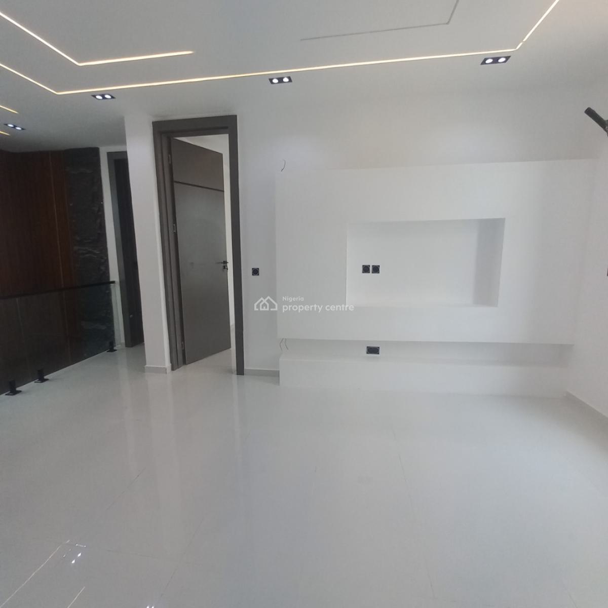 Spacious 4 Bedroom Semi Detached Duplex, Chevron, Lekki, Lagos, Semi-detached Duplex for Sale